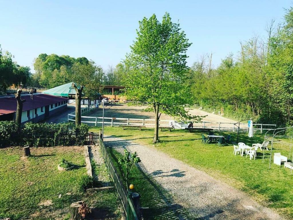 Agriturismo La Fornace Centro Ippico Villa Como Bagian luar foto